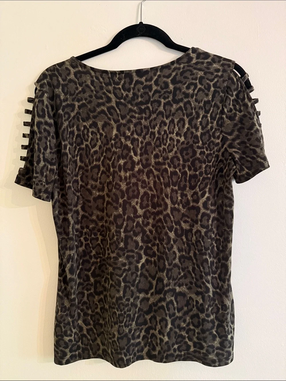 NWOT-Michael Kors Olive and Brown Leopard Short Sleeve Top size Medium